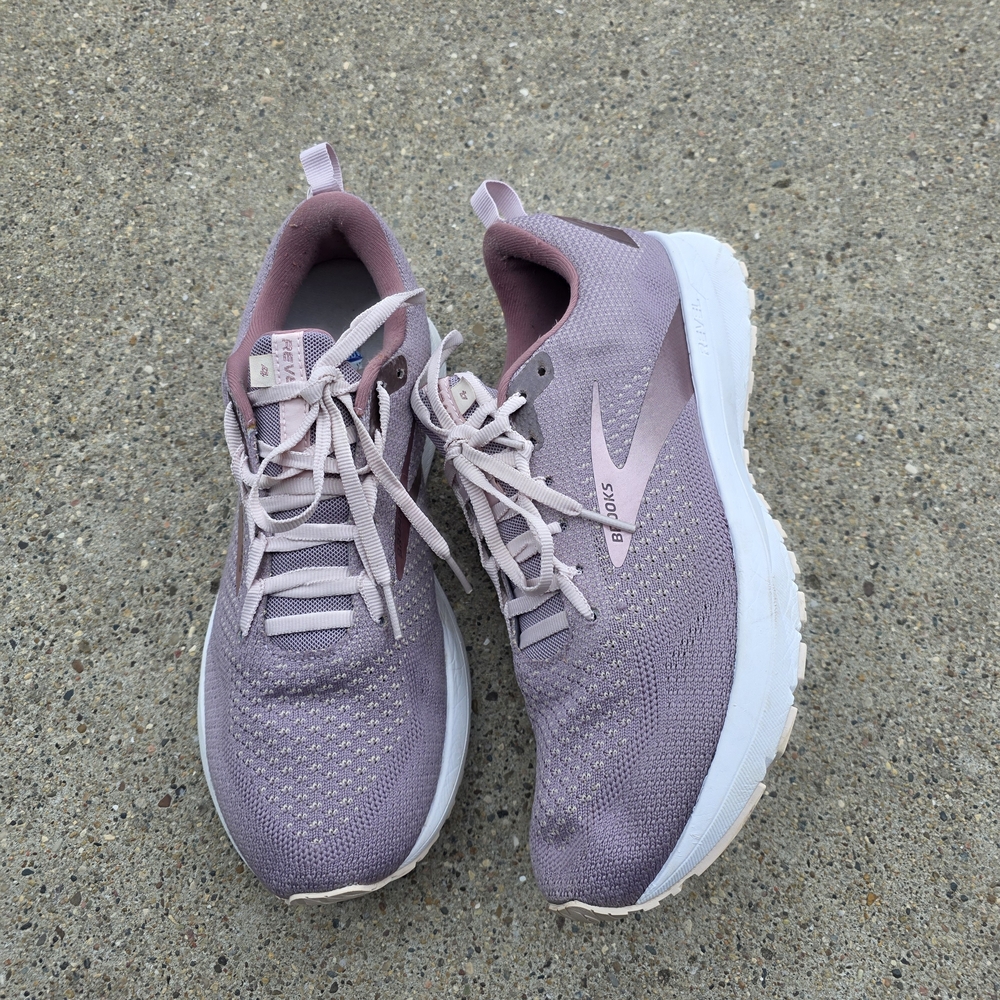 Brooks Revel Lavender Sneakers Women Size 11 - Picture 5 of 12